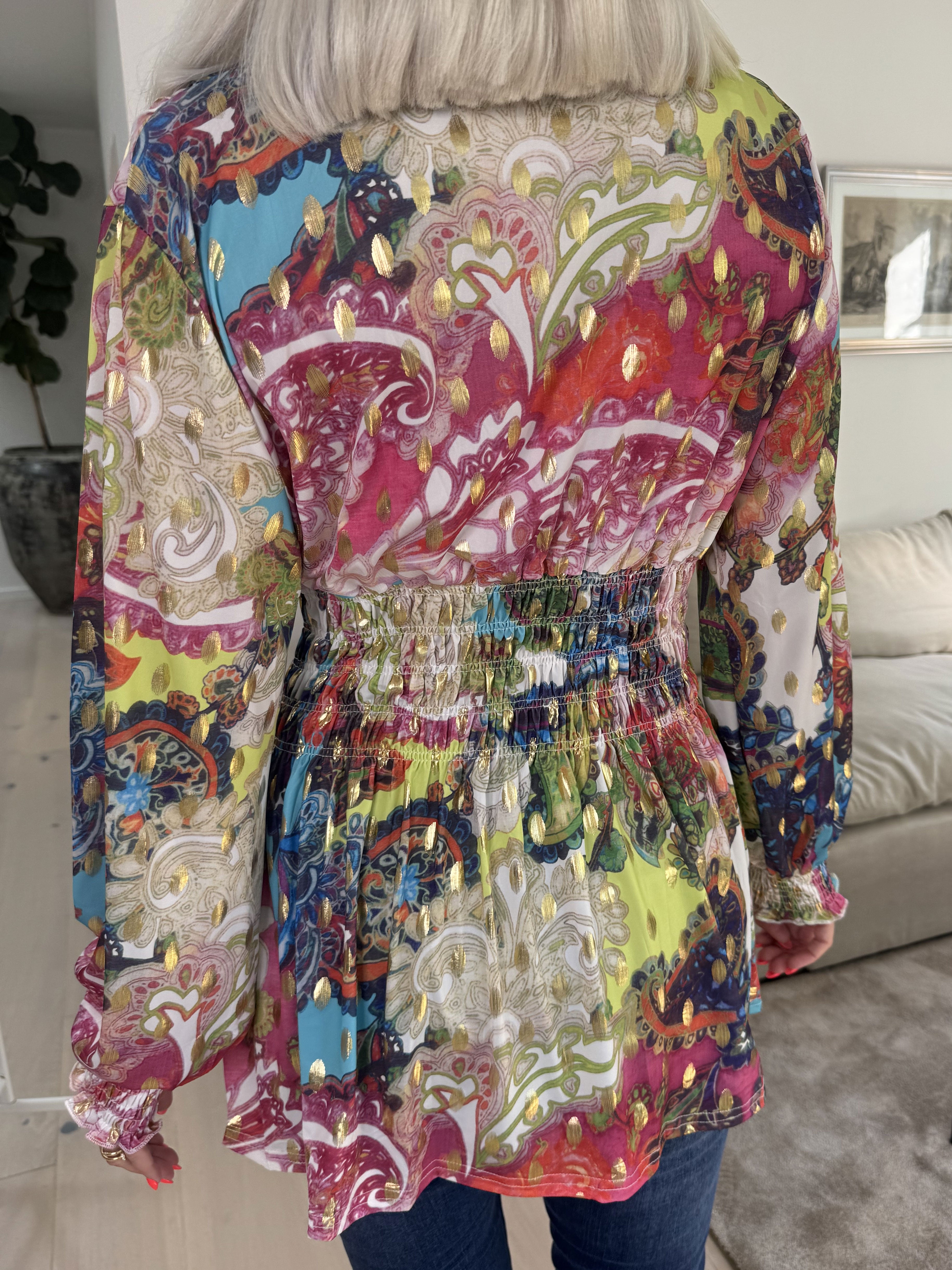 Pams Elements Shirt L/S - Elastisk blus i skrynkelfritt tyg med långa ärmar